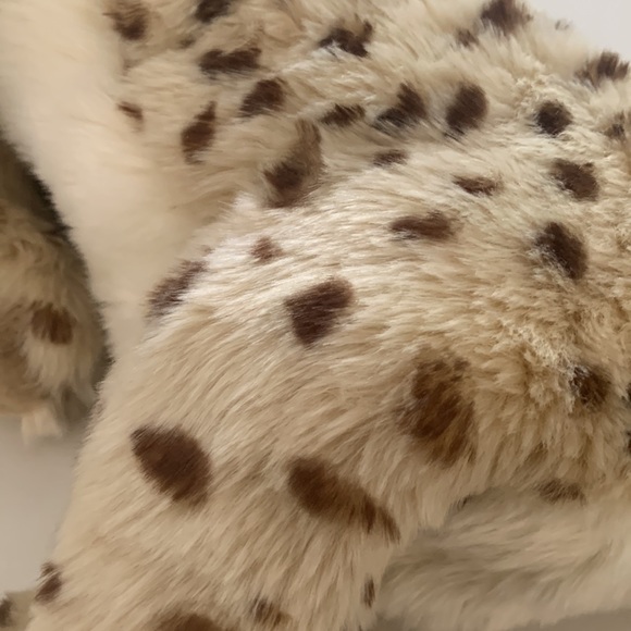 Tiger stuffed animal. New from pet free and smoke free home. - Picture 3 of 4